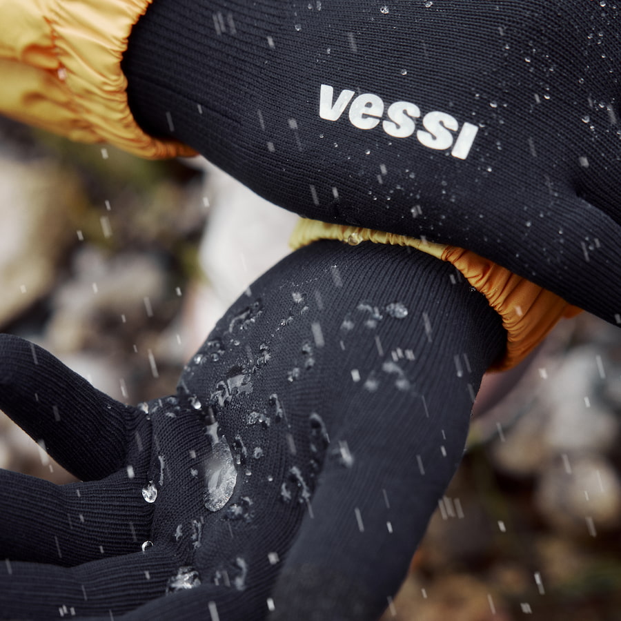 Forecast Gloves - Black